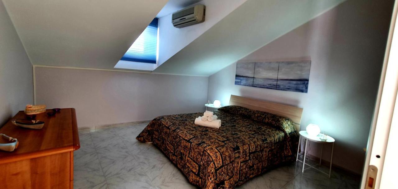 Chicca House Apartment Сиракуза Екстериор снимка