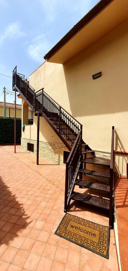 Chicca House Apartment Сиракуза Екстериор снимка